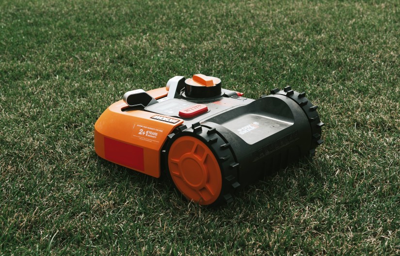 Robot tondeuse sans fil peripherique Comparatif et avis 2024